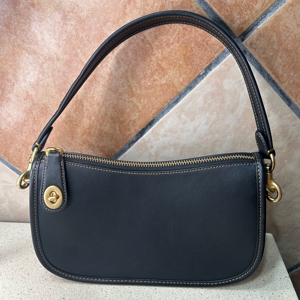 Coach Swinger Bag